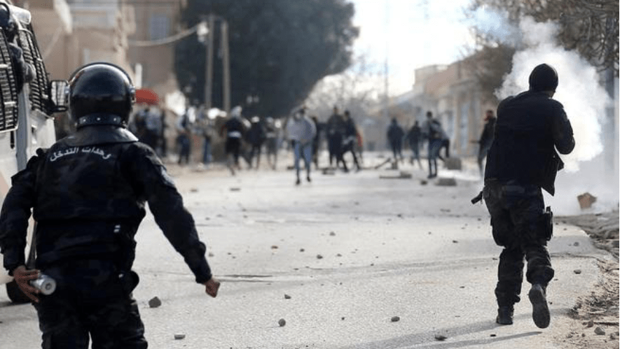 Ledakan bom bunuh diri di Tunisia