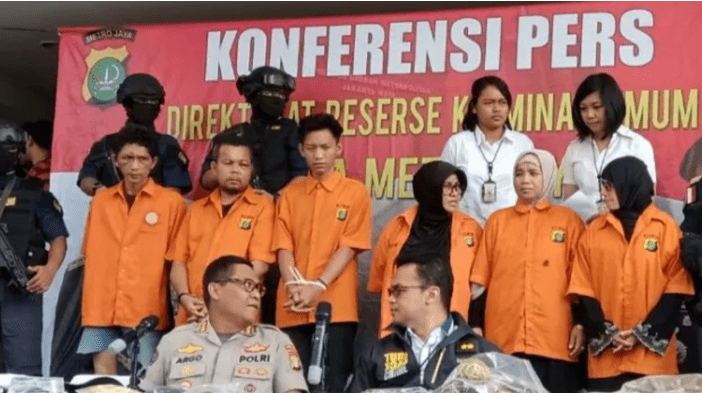 Pelantikan Jokowi, Kriminal, Dana