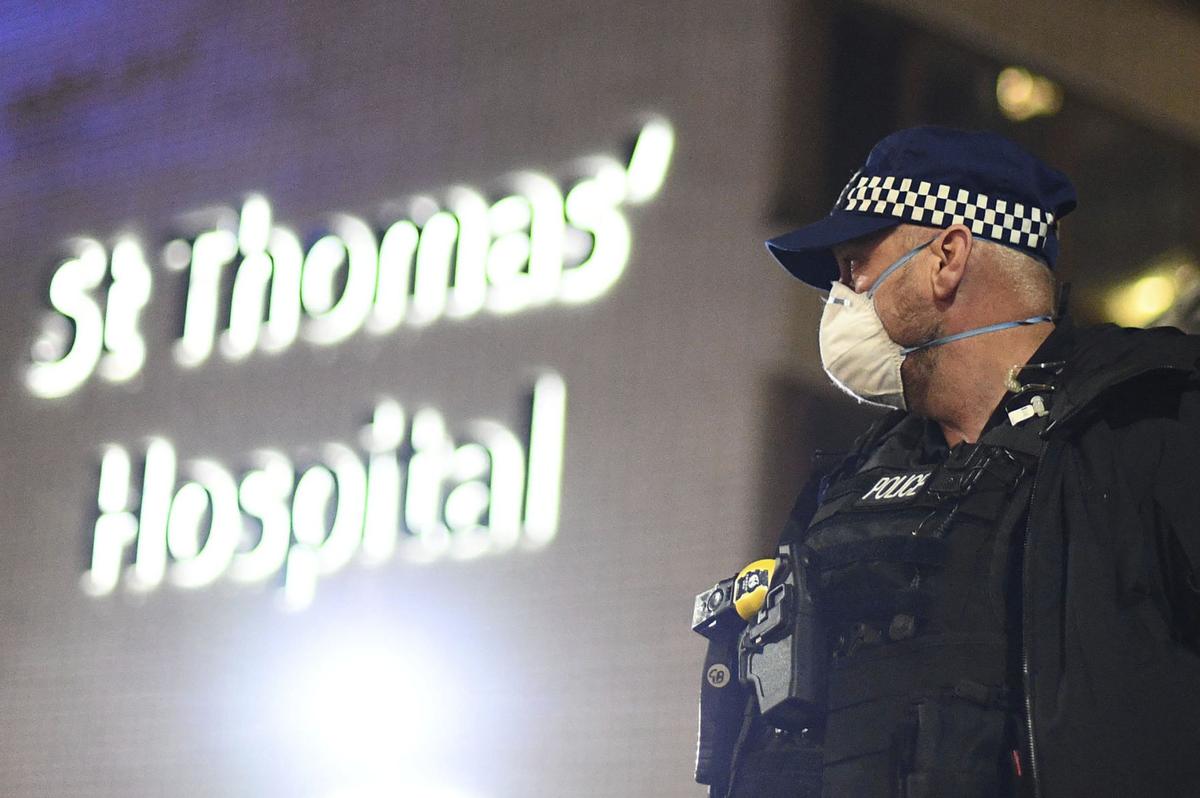 Menteri Inggris Sebut Boris Johnson Tak Gunakan Ventilator di ICU