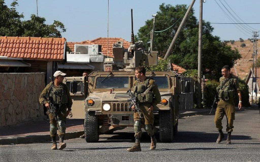 Pasukan Israel Tembakkan Suar di Sepanjang Perbatasan Lebanon