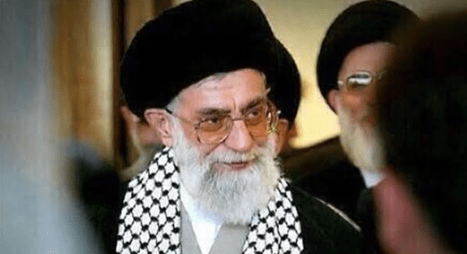 Ayatullah Khamenei Puji Keberanian Kru Tanker Iran ke Venezuela