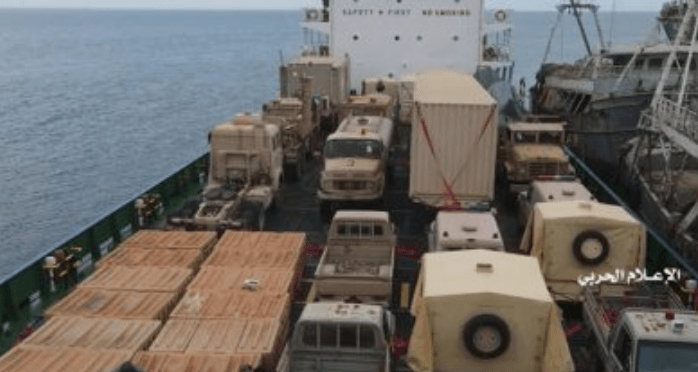 VIDEO: Militer Yaman Sita Kapal Kargo Penuh Senjata Selundupan Milik UEA
