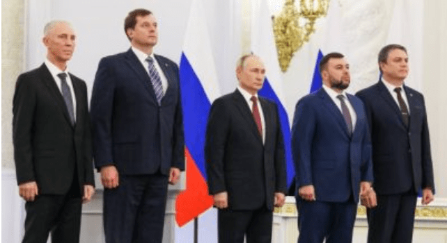 Putin Tandatangani Dekrit Aksesi 4 Wilayah ke Rusia