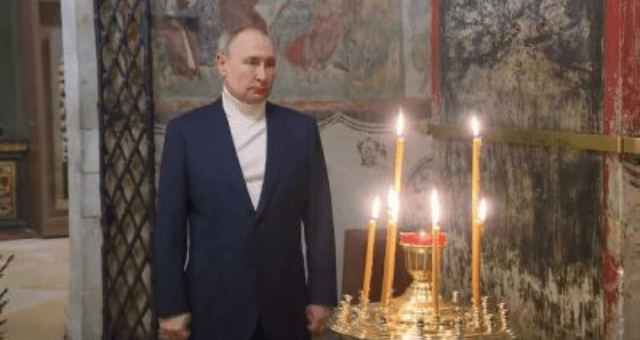 Putin Hadiri Kebaktian Natal Ortodoks di Moskow